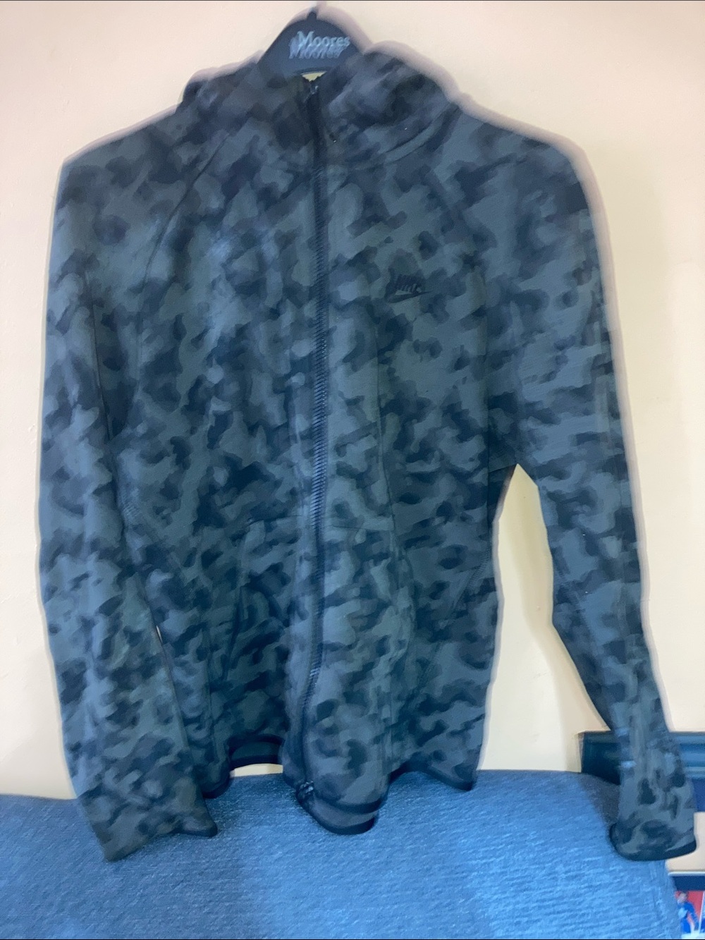 Nike Men's Black & Gray Camo Zip-Up Sweater Jacket